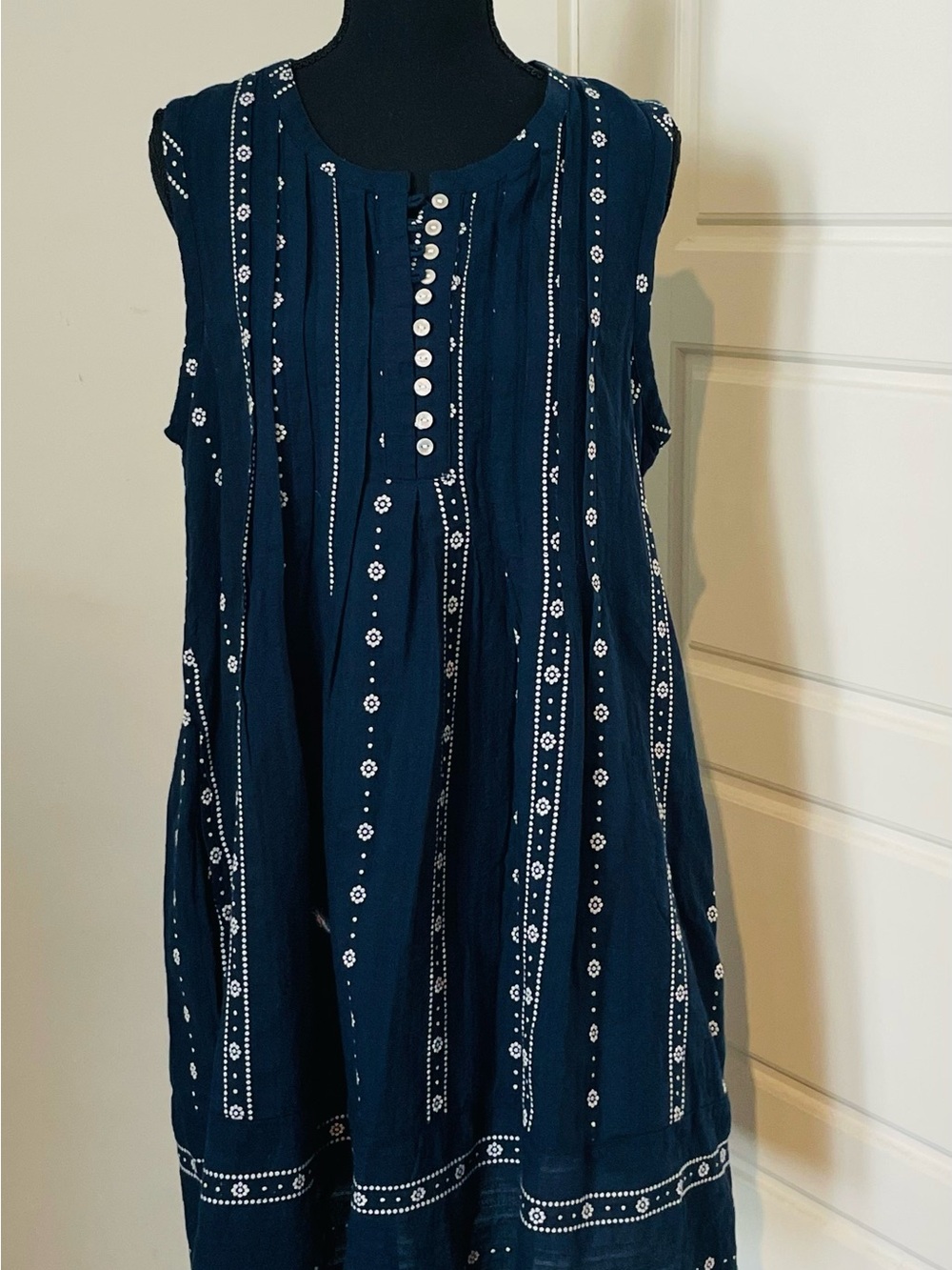 Lucky Brand Navy Sleeveless Embroidered Button-Front Dress NWOT